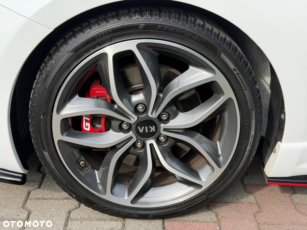 Kia Ceed 1.6 T-GDI GT XL - 11