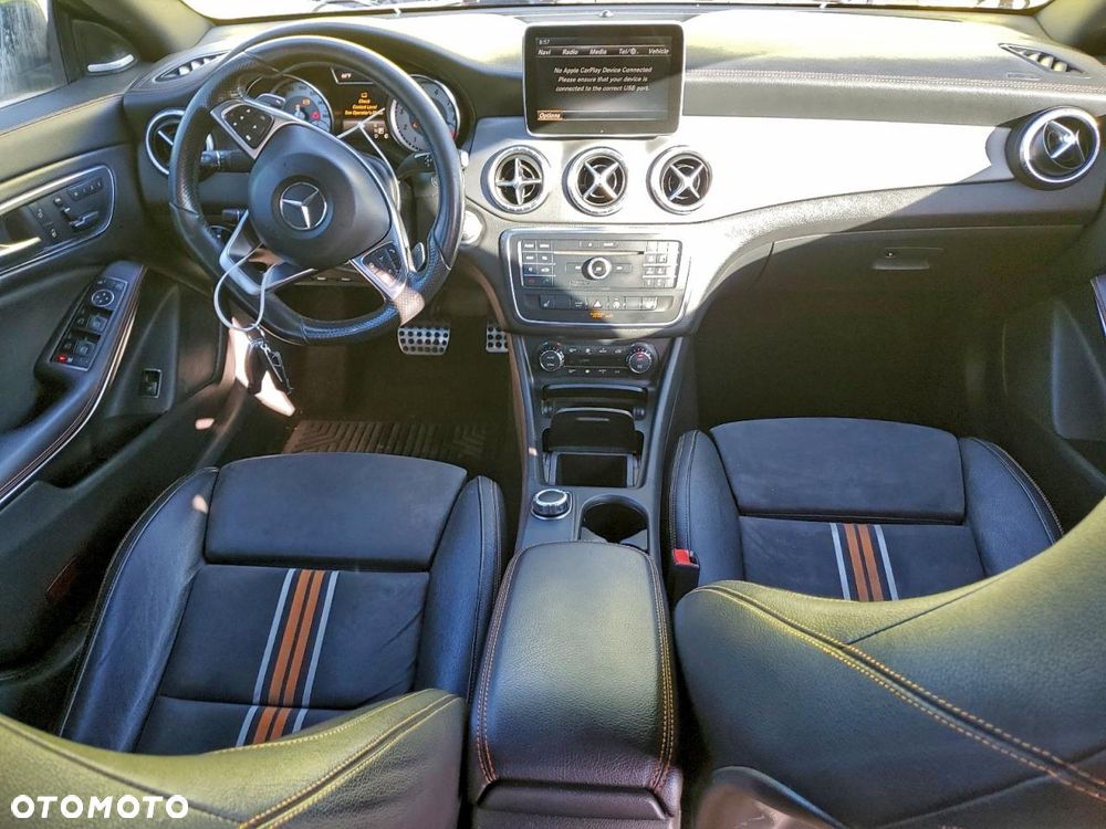 Mercedes-Benz CLA 250 4Matic 7G-DCT Orange Art Edition - 7