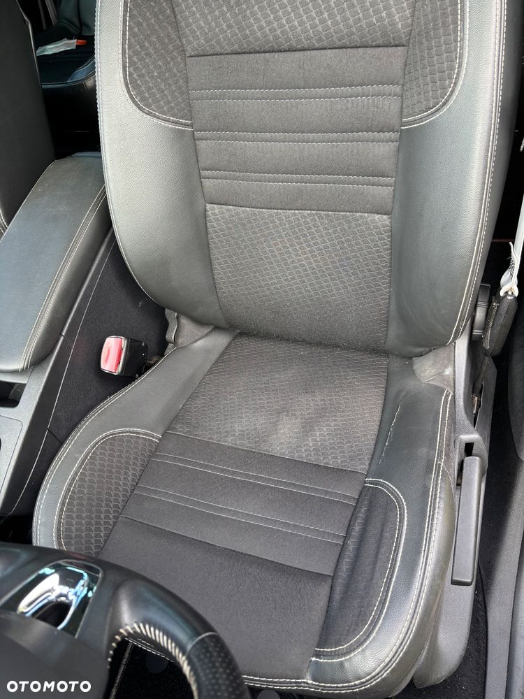 Renault Grand Scenic ENERGY TCe 115 Bose Edition - 17