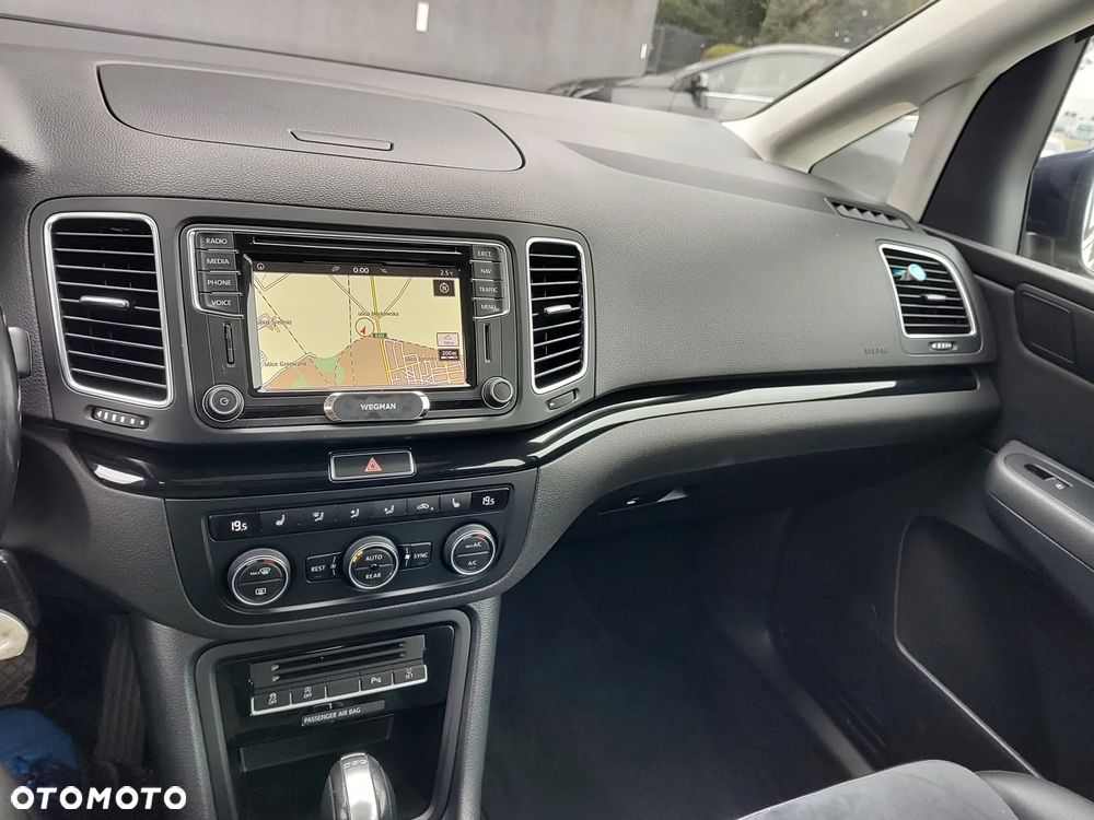 Volkswagen Sharan - 13