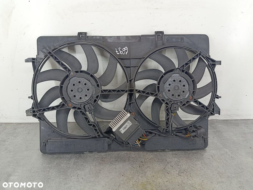 WENTYLATORY CHŁODNICY AUDI A5 8T 8K0121003H 993324D  VALEO 3.0 TDI - 1
