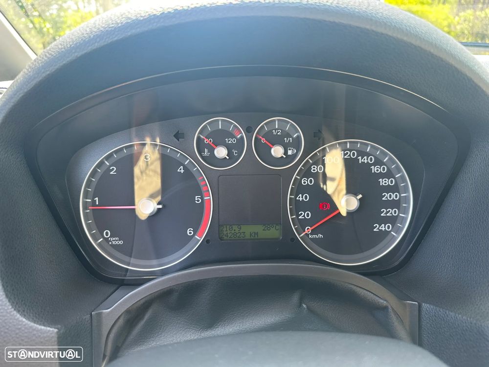 Ford Focus C-Max 1.6 TDCi Ghia - 22