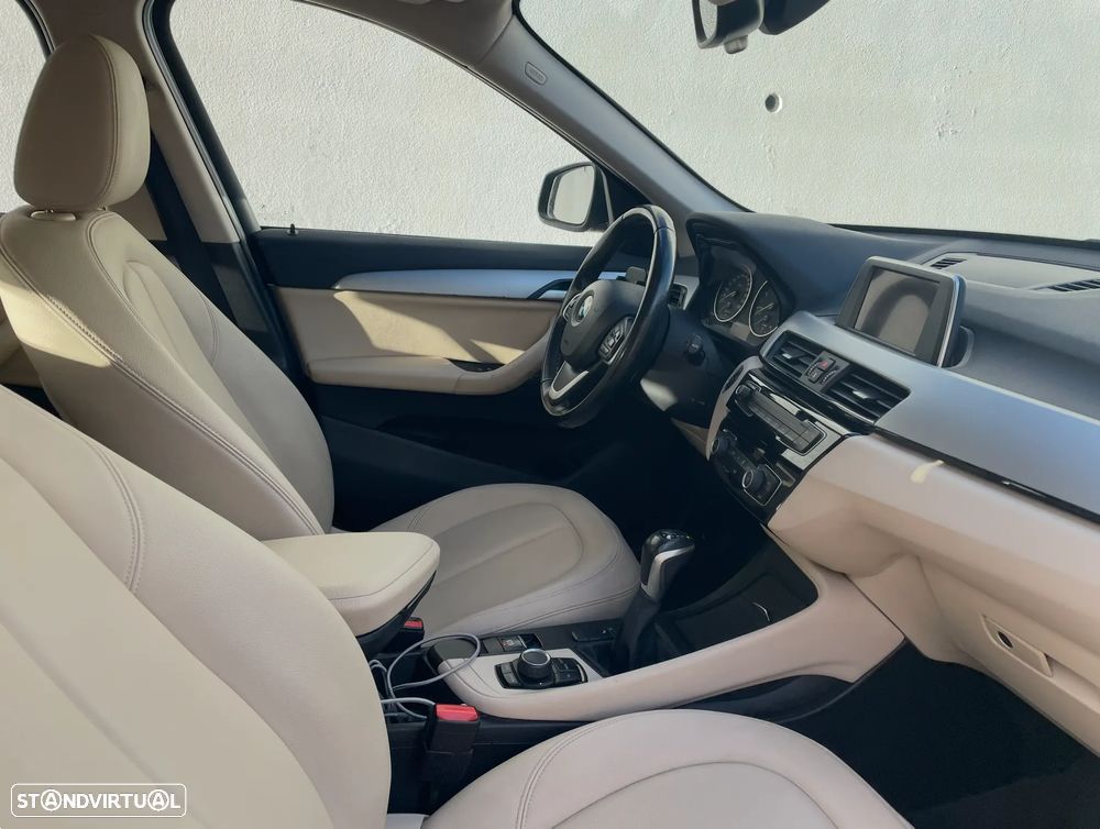 BMW X1 sDrive18d Aut. - 7
