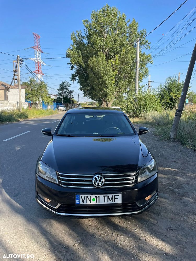 Volkswagen Passat 2.0 TDI DSG Comfortline - 1