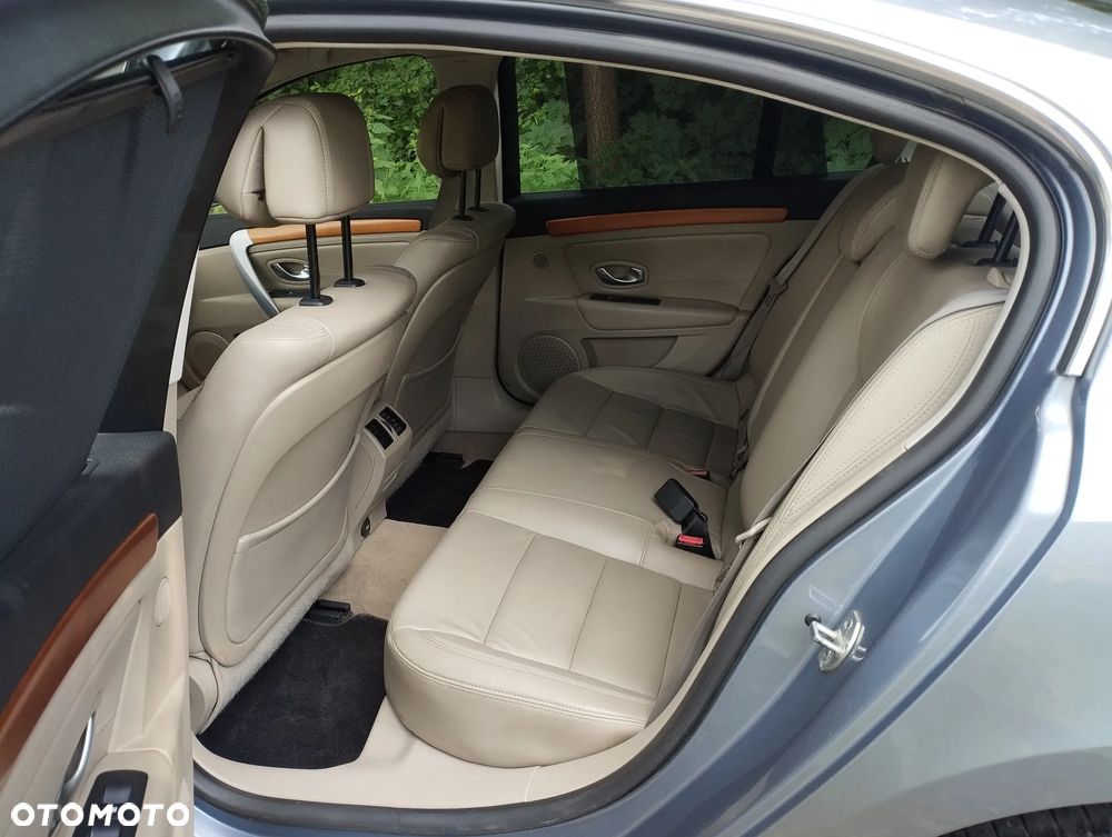 Renault Laguna 2.0 DCi FAP Initiale - 8