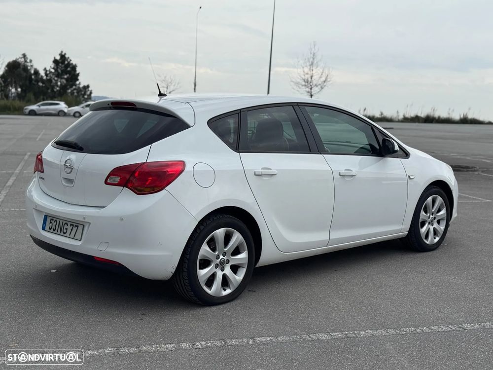 Opel ASTRA - 3