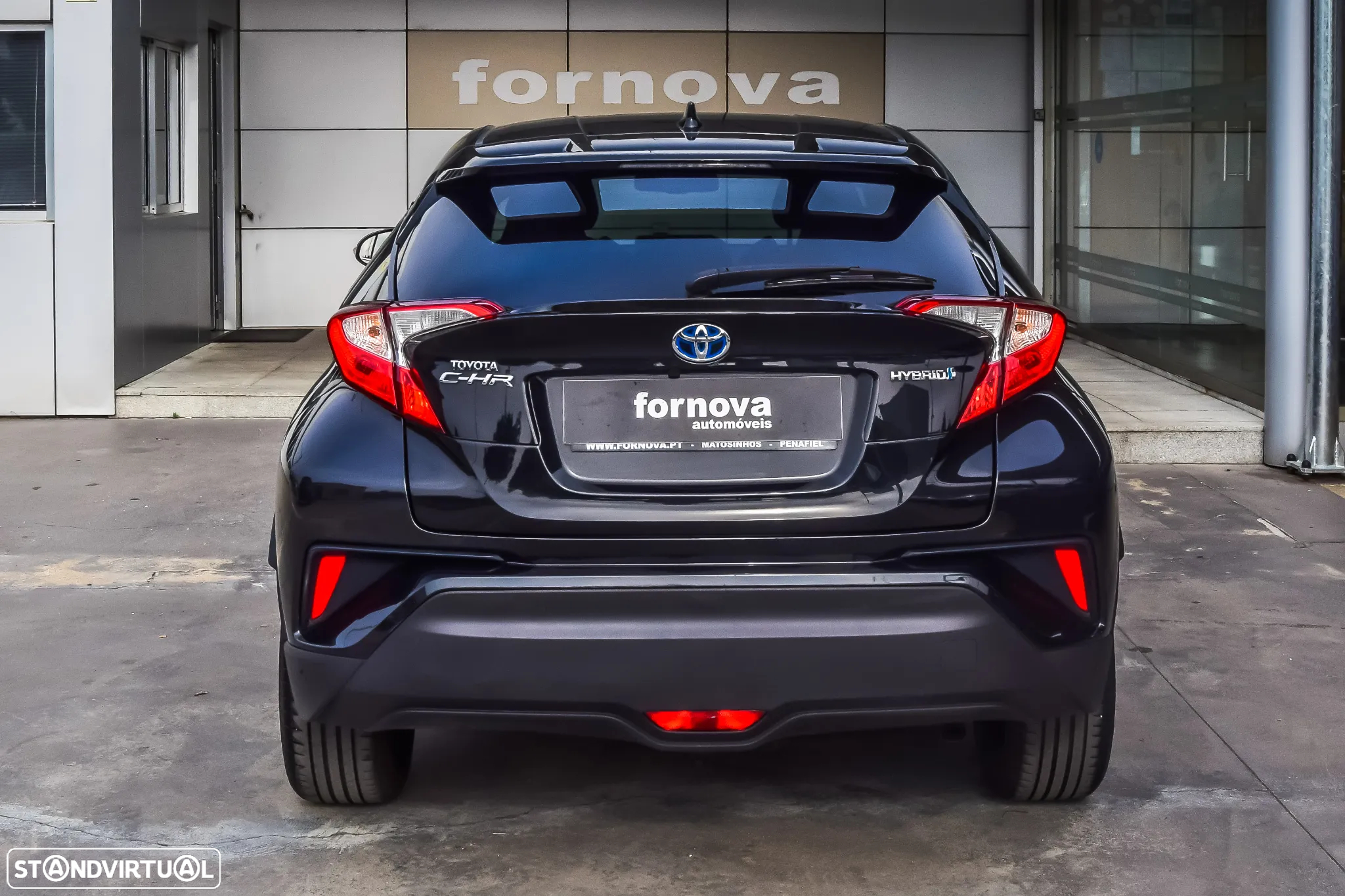 Toyota C-HR 1.8 HSD Exclusive+P.Luxury - 6