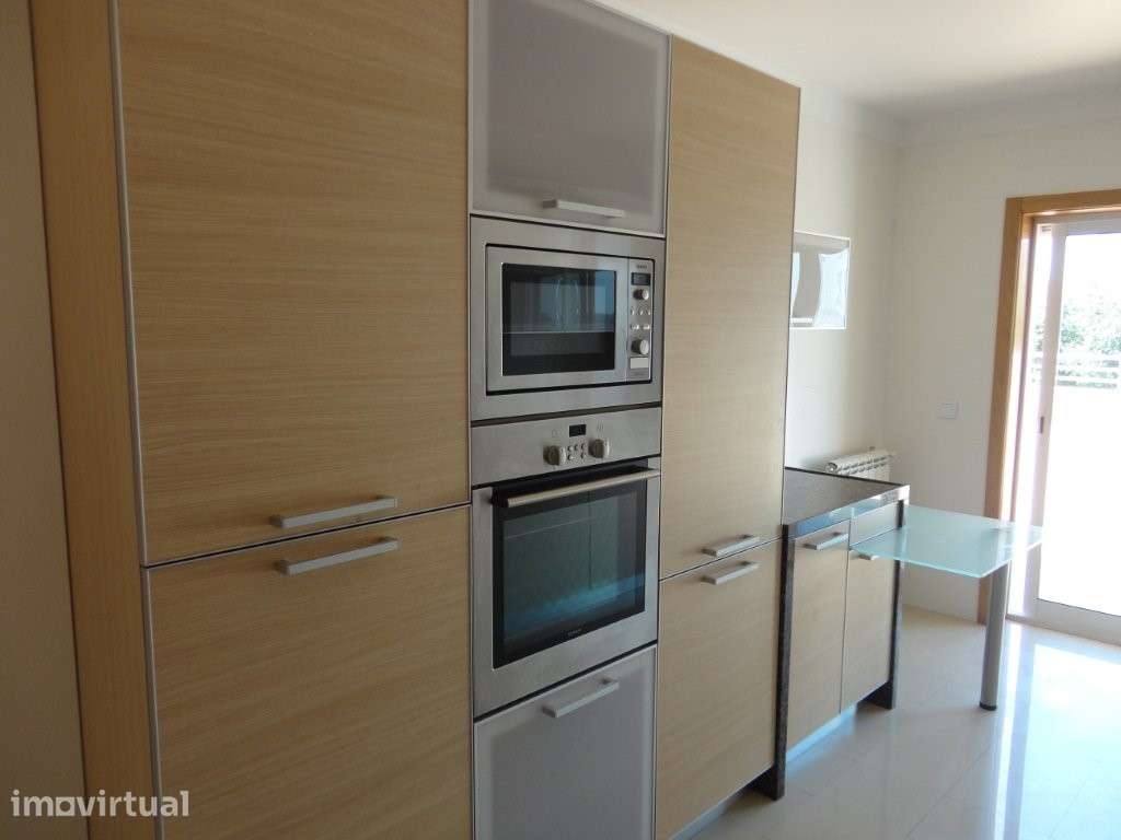 T3 Duplex com vista para o rio Tejo - Grande imagem: 5/57