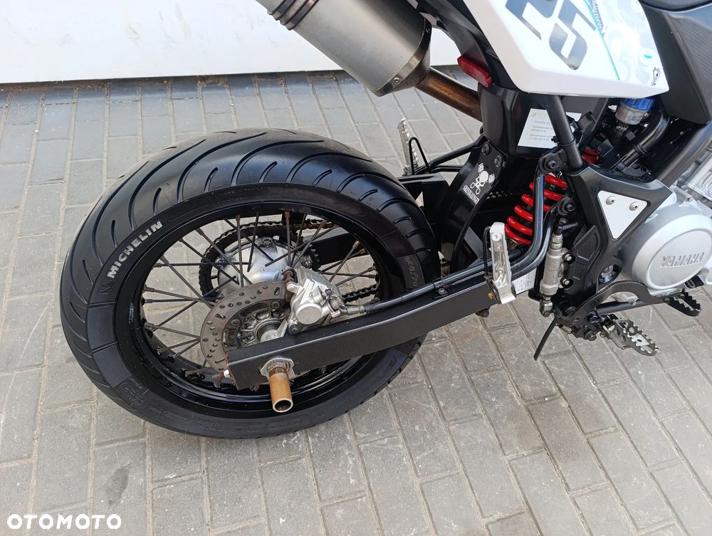 Yamaha WR - 20