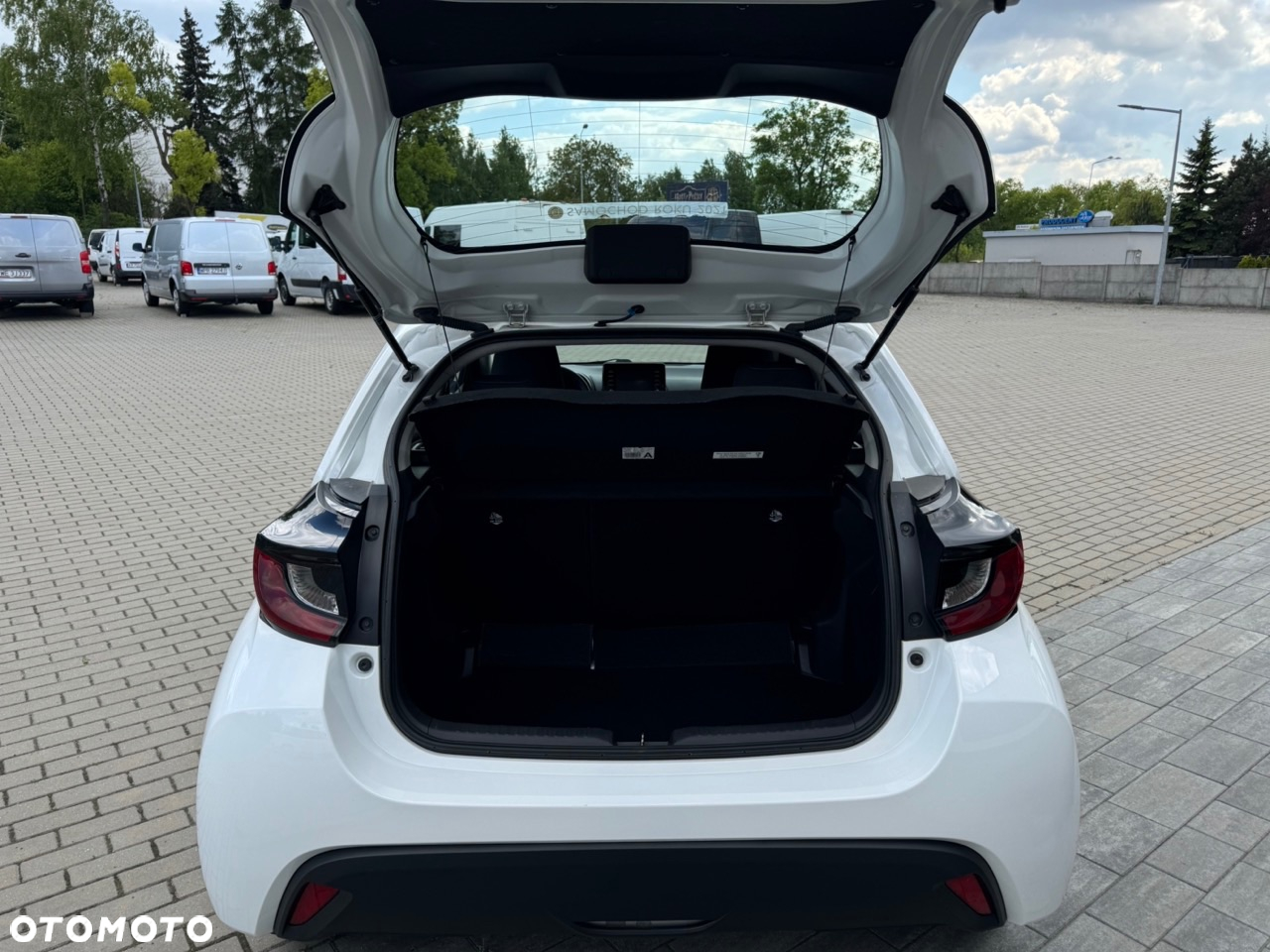 Toyota Yaris 1.5 Comfort - 9