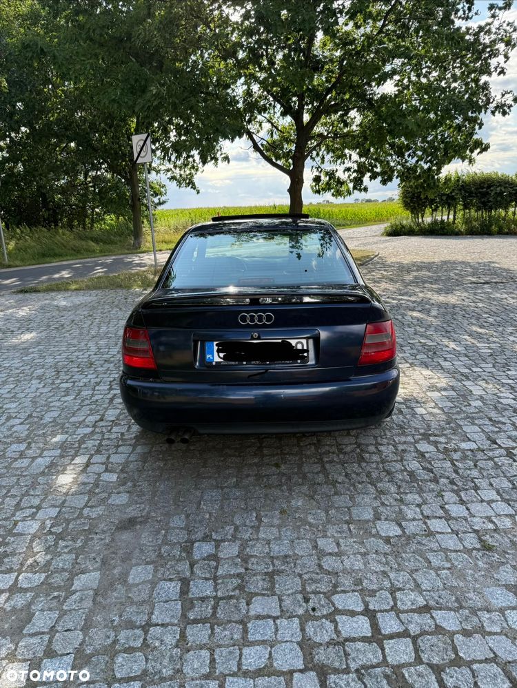 Audi A4 Limousine 1.8T - 7