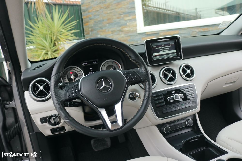 Mercedes-Benz A 250 BlueEfficiency Aut. - 9