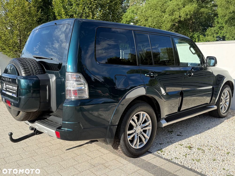 Mitsubishi Pajero 3.2 DI-D Automatik Limited Edition - 16