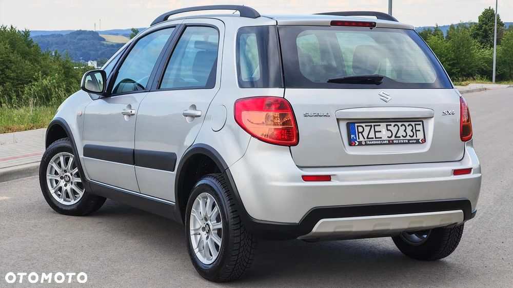Suzuki SX4 1.6 VVT 4x4 Style - 11