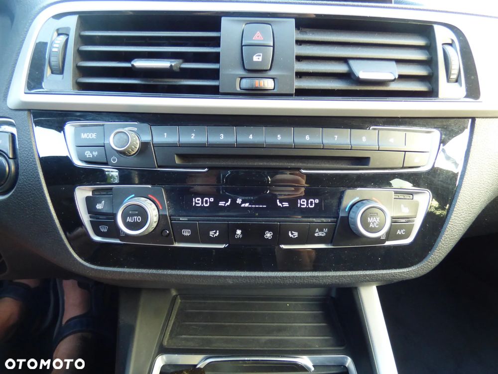 BMW Seria 1 116d EfficientDynamics Edition Sport Line - 6