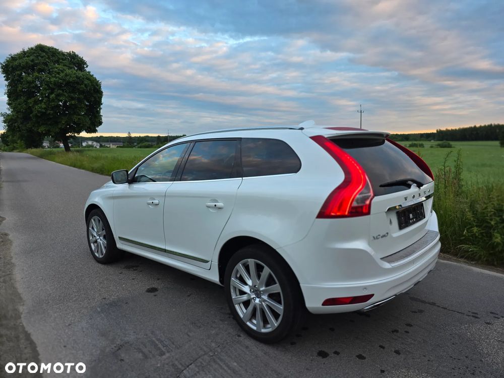 Volvo XC 60 D5 AWD Summum - 6