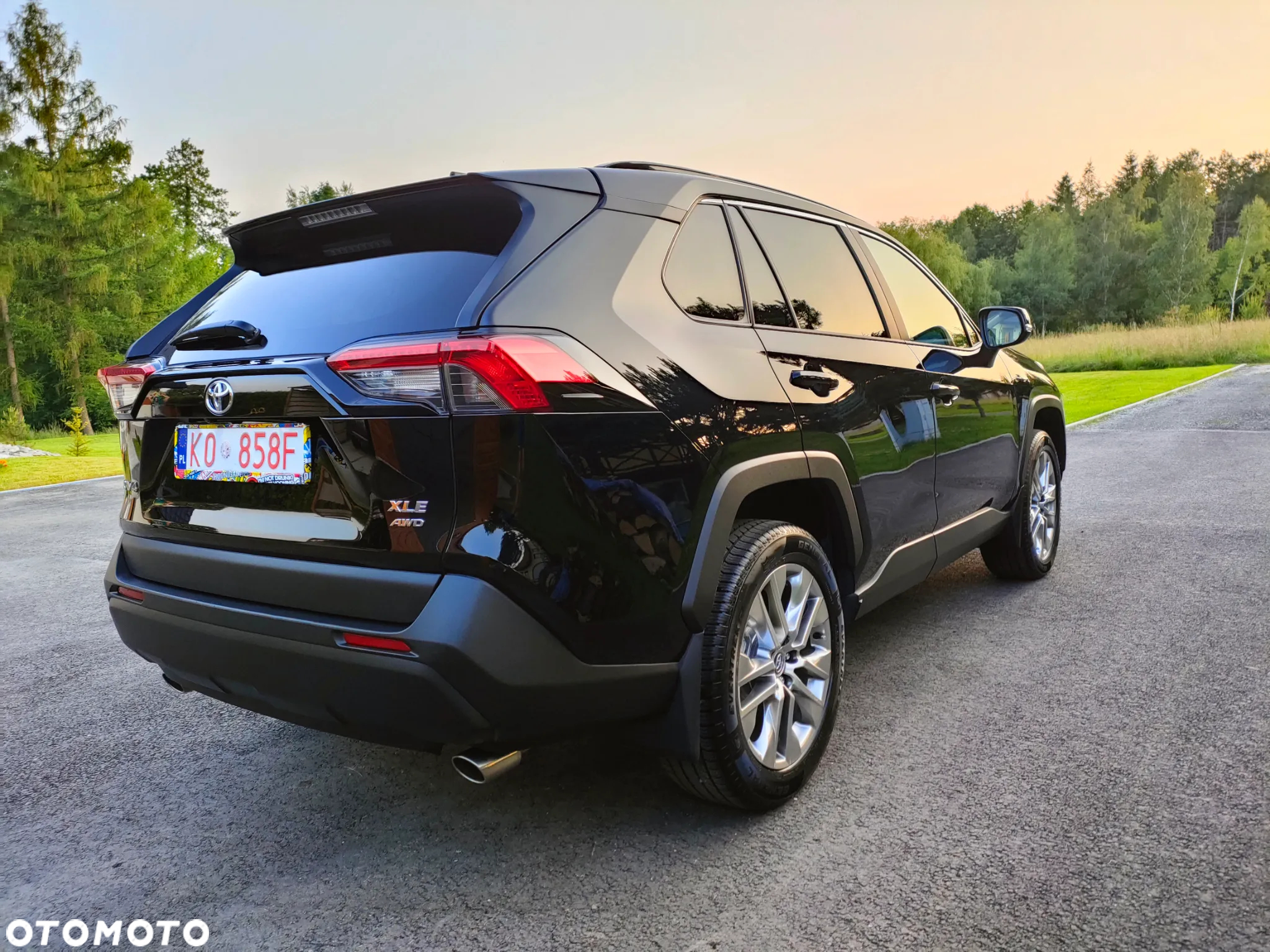 Toyota RAV4 - 8