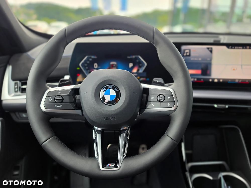 BMW X1 sDrive20i mHEV - 21