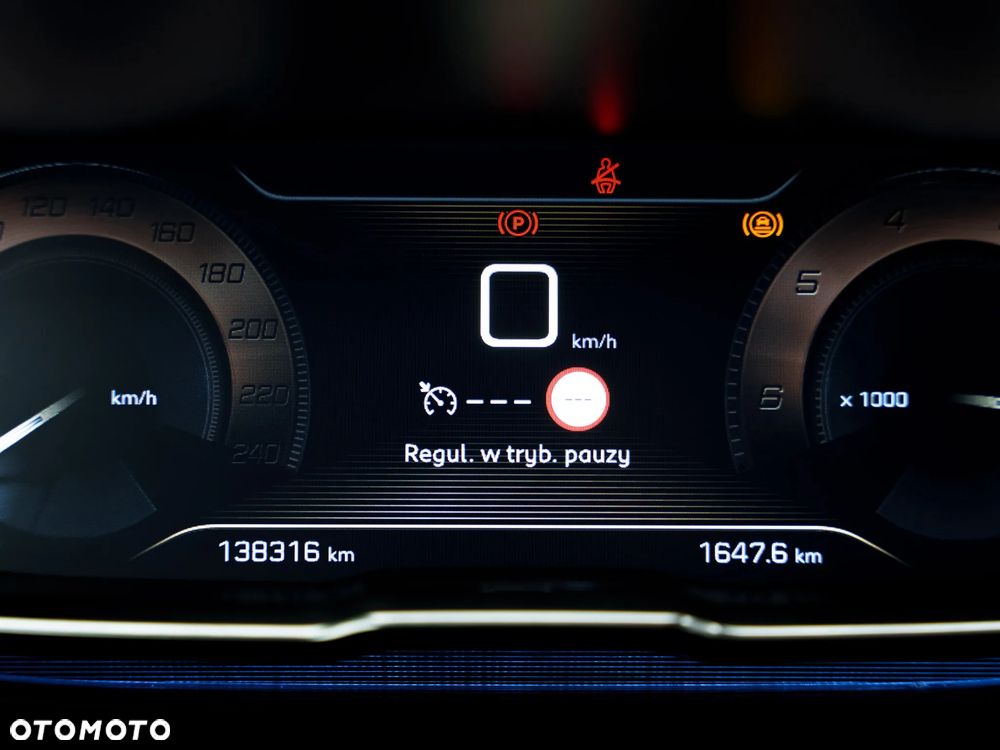 Peugeot 3008 BlueHDi 130 Stop & Start EAT8 Allure - 32