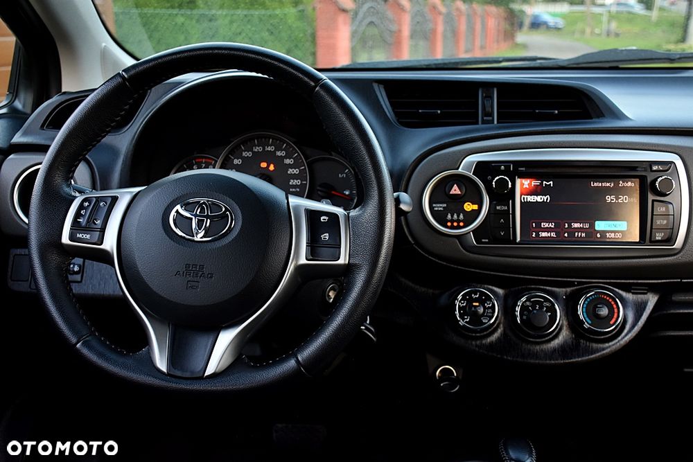 Toyota Yaris 1.33 VVT-i Multidrive S Edition 2014 - 19