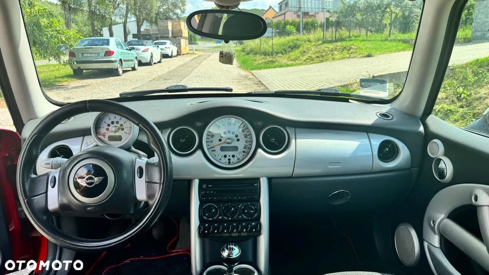 MINI Cooper Standard - 10