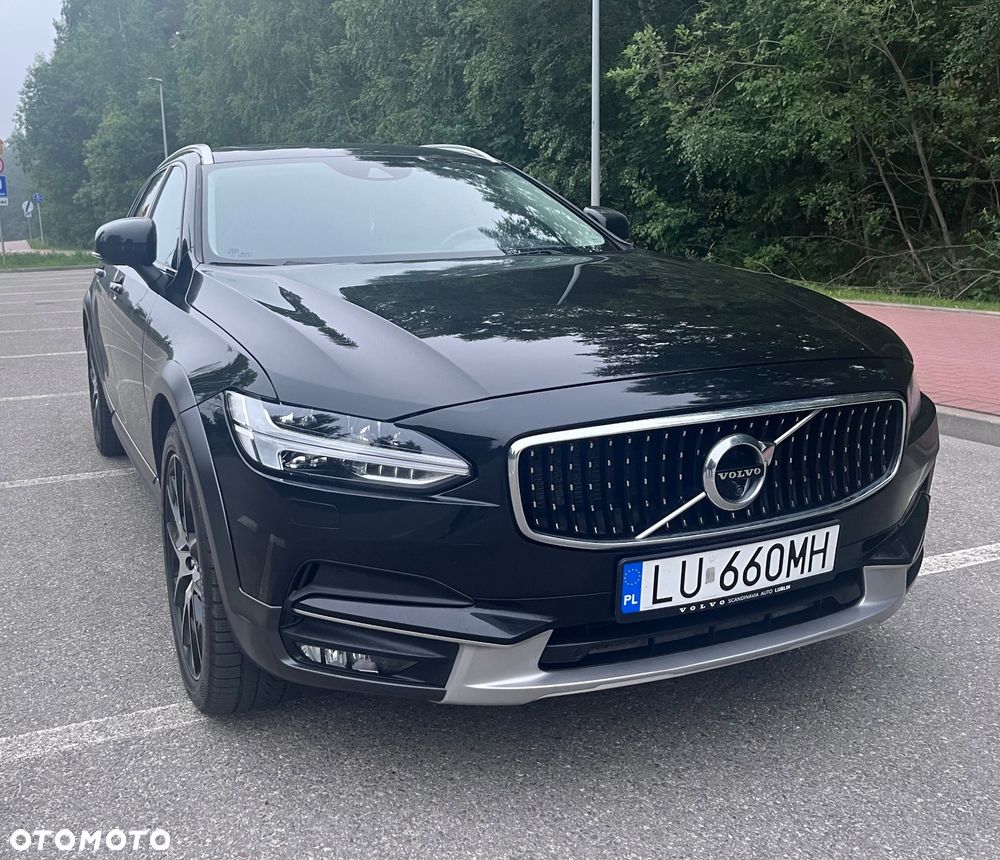 Volvo V90 - 2