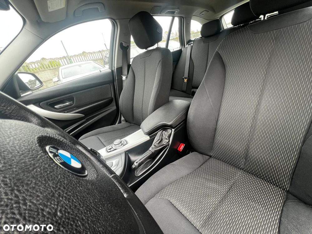 BMW Seria 3 - 15