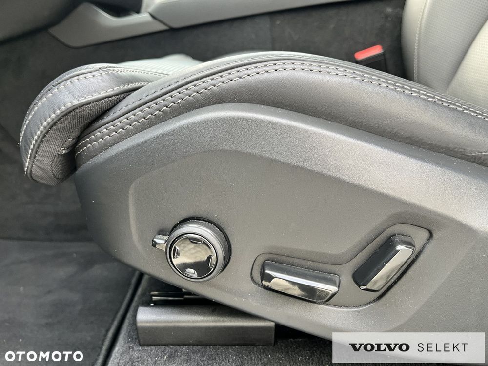 Volvo XC 90 - 12