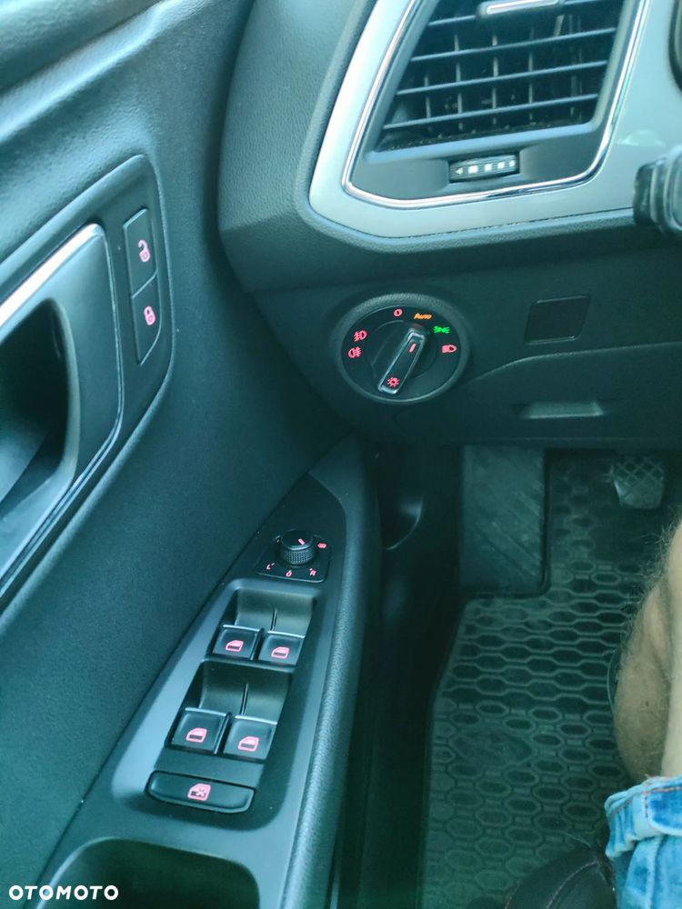 Seat Leon 2.0 TDI FR S&S - 17