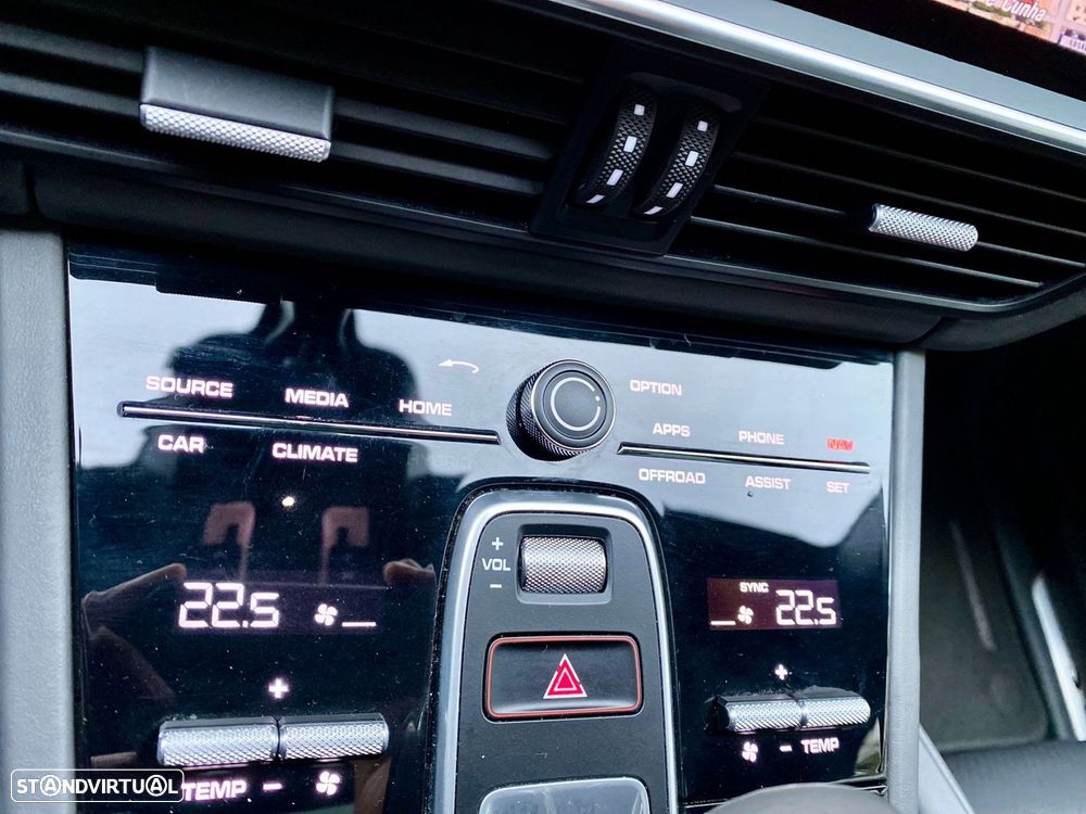 Porsche Cayenne S - 29