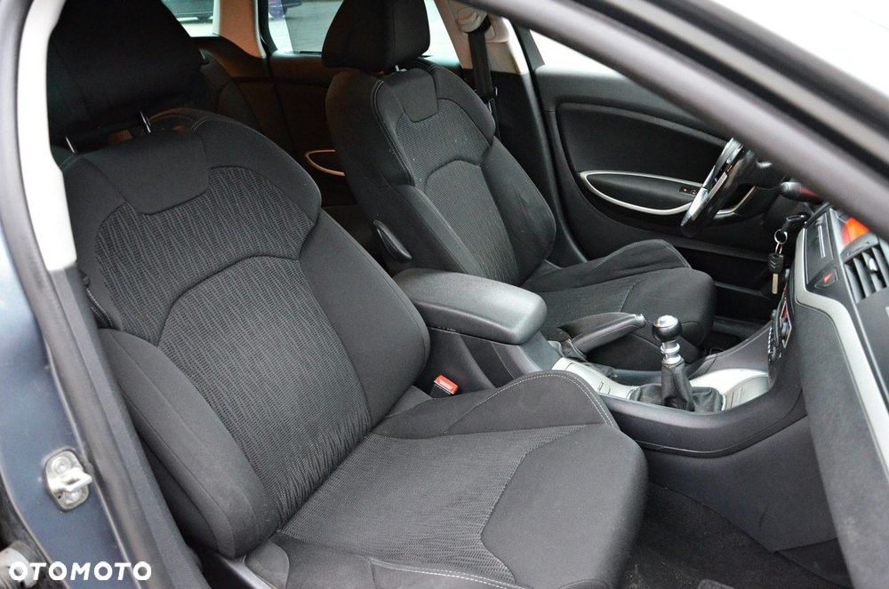 Citroën C5 2.0 HDi Attraction - 36