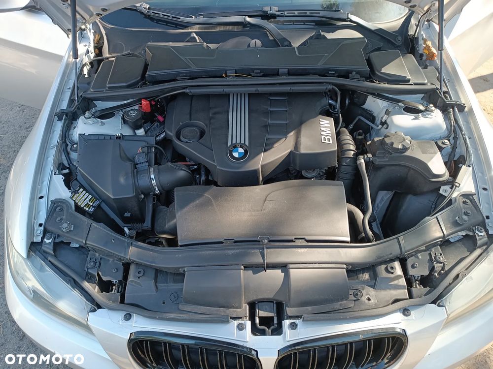 BMW Seria 3 320d - 17