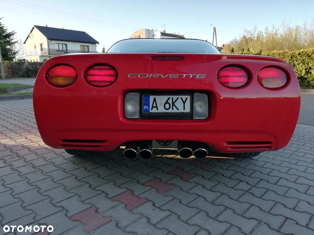 Chevrolet Corvette - 6