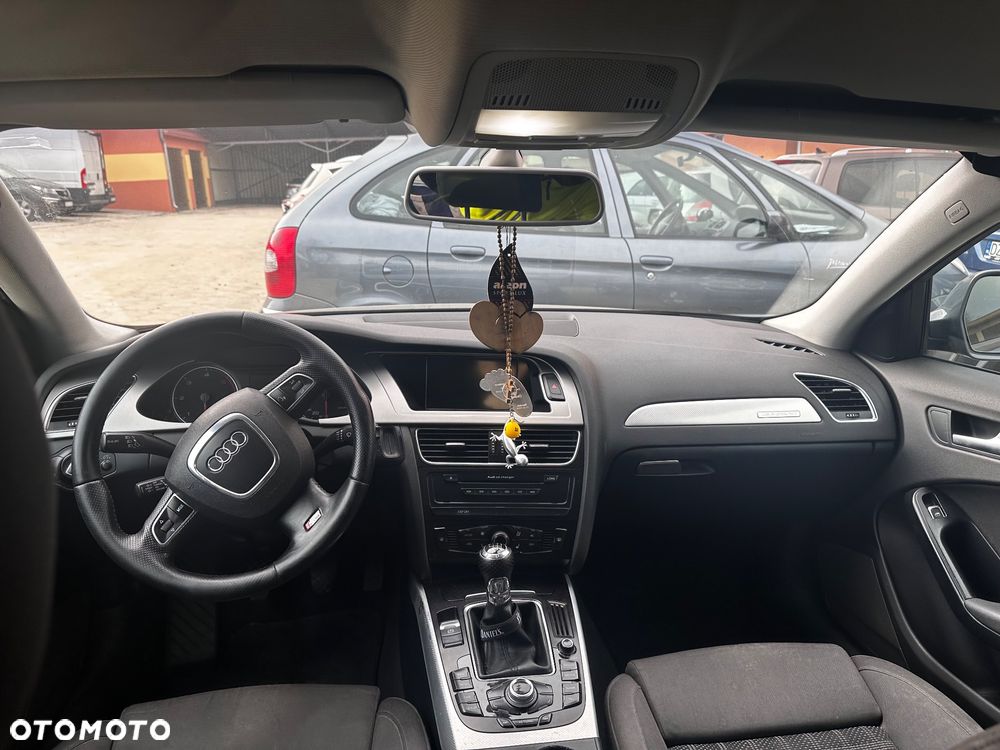 Audi A4 Avant 2.0 TDI Quattro - 8