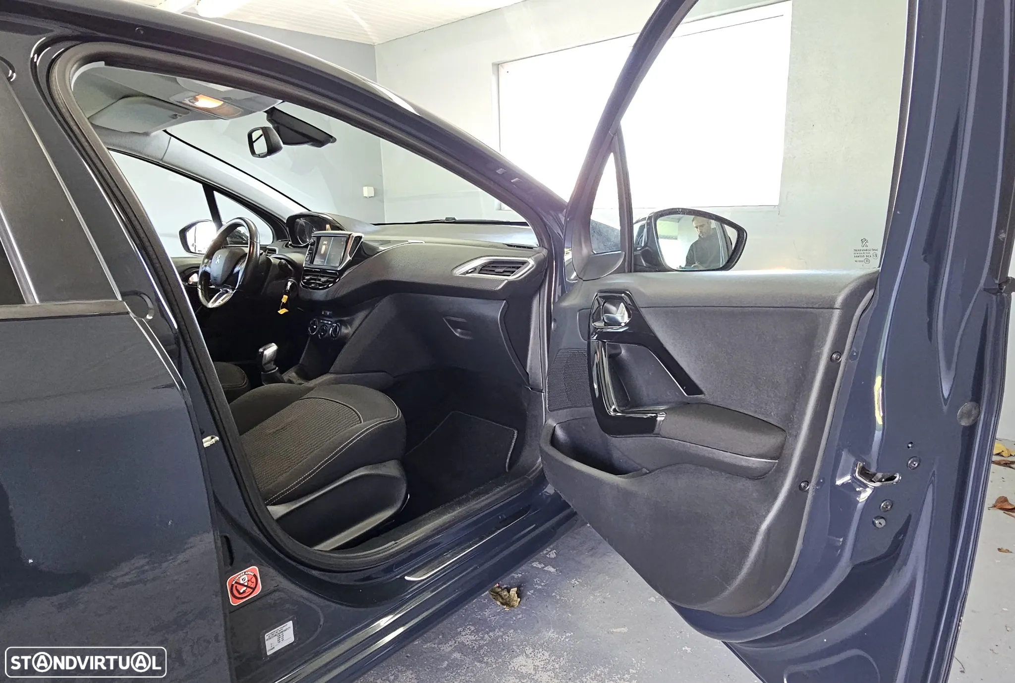 Peugeot 208 1.2 PureTech Active - 22
