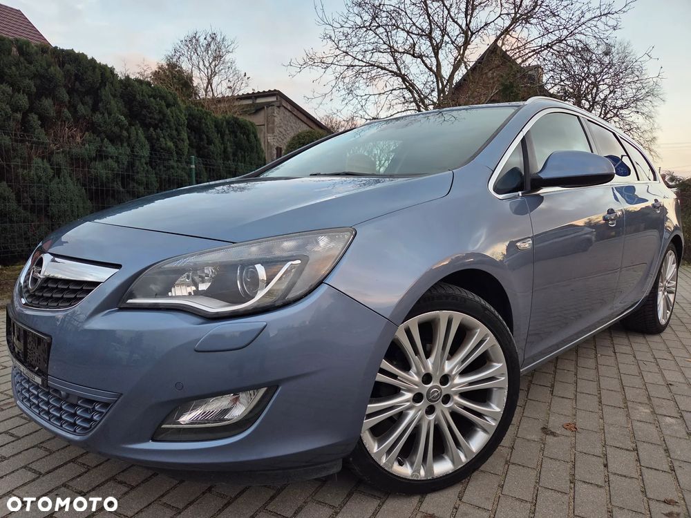 Opel Astra 1.4 Turbo Design Edition - 1