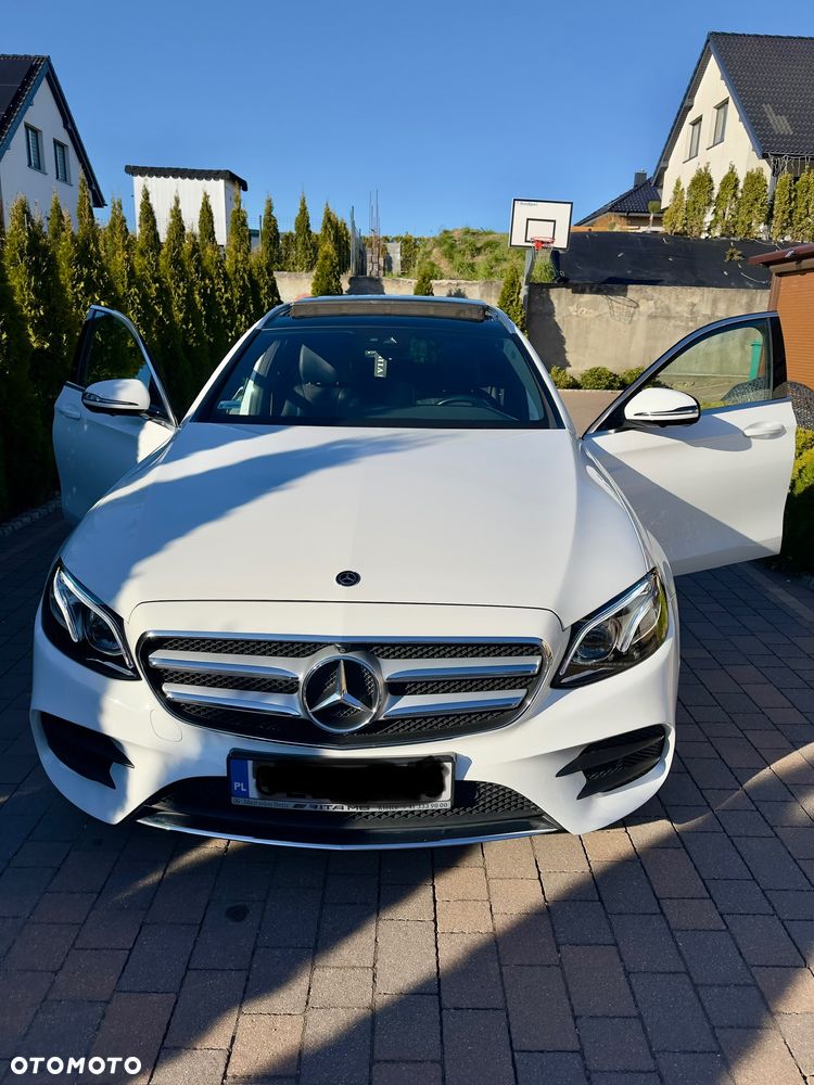 Mercedes-Benz Klasa E 220 d 4-Matic 9G-TRONIC - 8