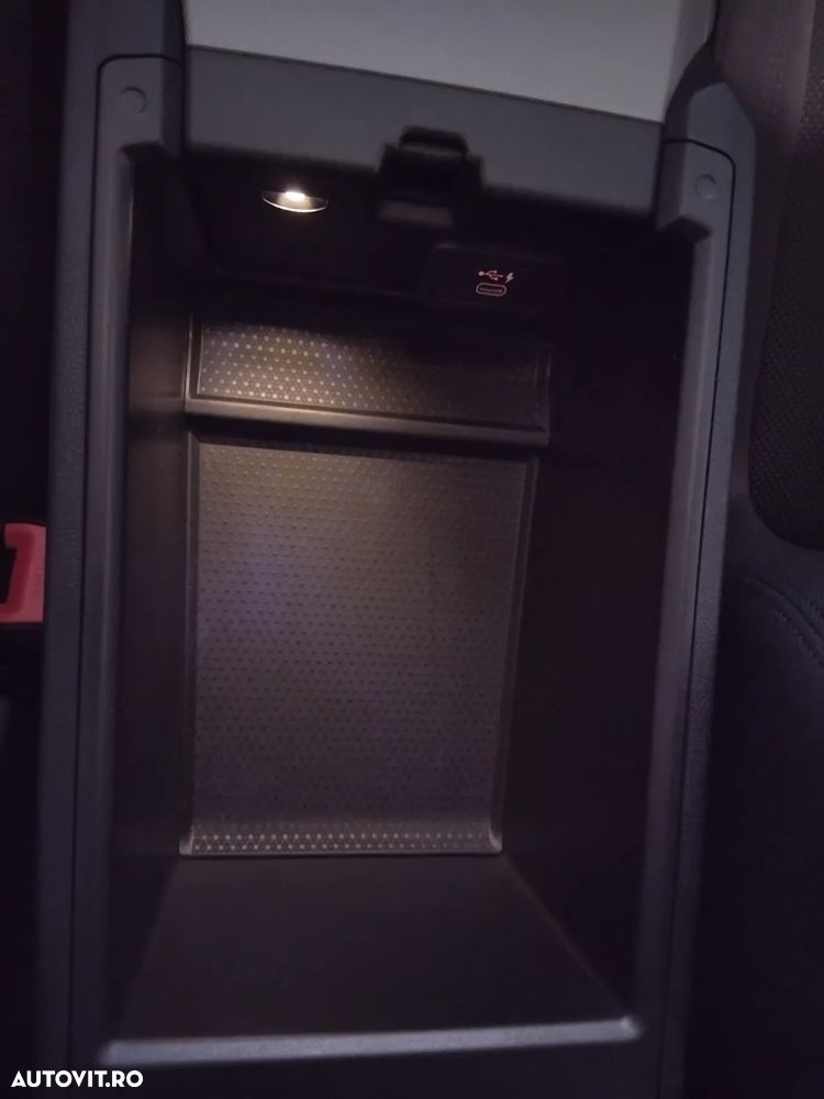 BMW Seria 3 320i xDrive AT - 23