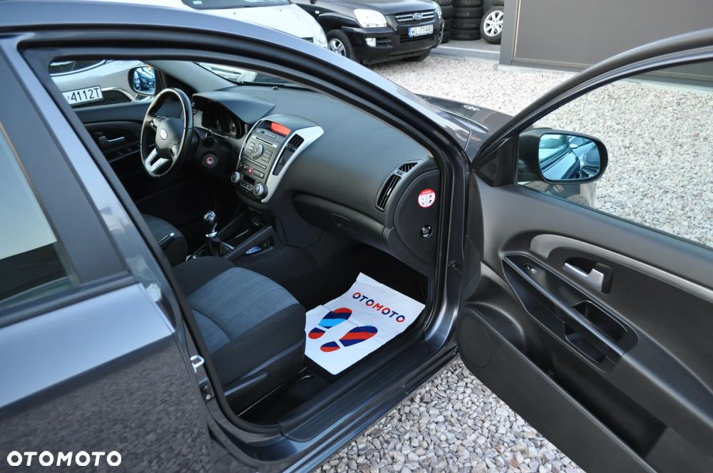 Kia Ceed 1.6 CVVT Spirit - 16