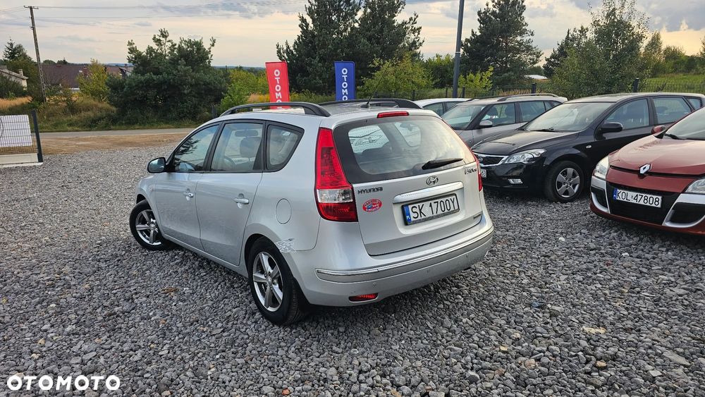 Hyundai i30 1.6 CRDi Classic + World Cup - 2