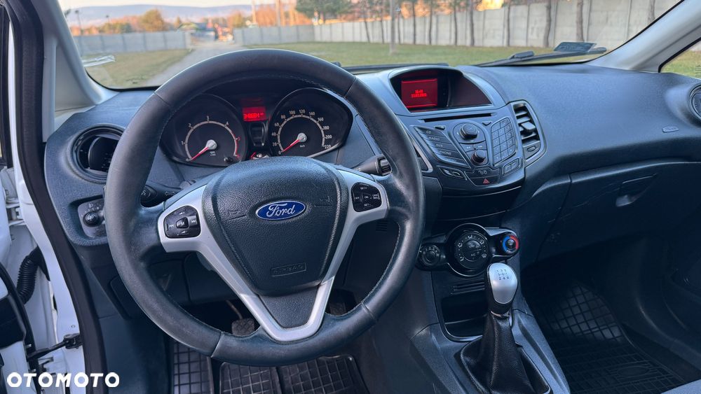 Ford FIESTA - 17