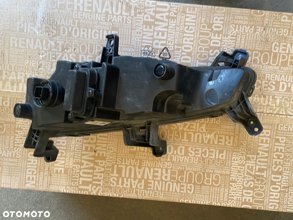 HYUNDAI I30 3 III lift fl 2020-> Europa! LAMPA PRZEDNIA PRAWA ŚWIATŁO DO JAZDY DZIENNEJ DRL HALOGEN PRAWY PRZÓD PRZEDNI led lampa Ledowa w zderzak zderzaka prawa  kierunkowskaz halogen prawy   Wwa - 6