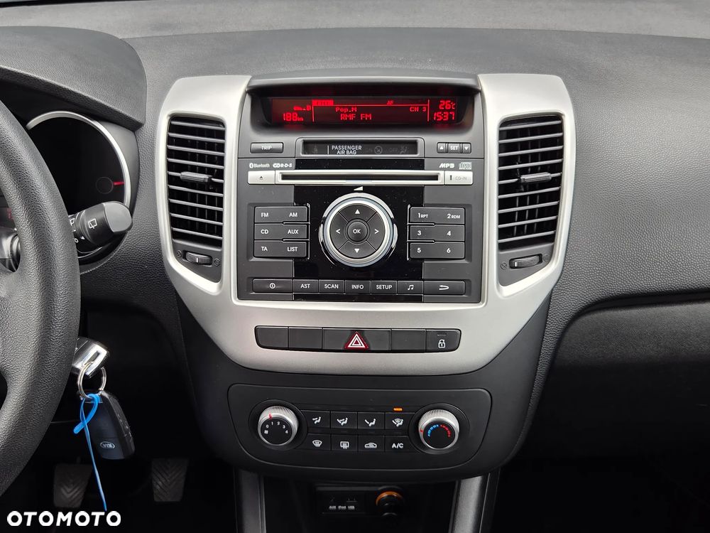 Kia Venga - 12