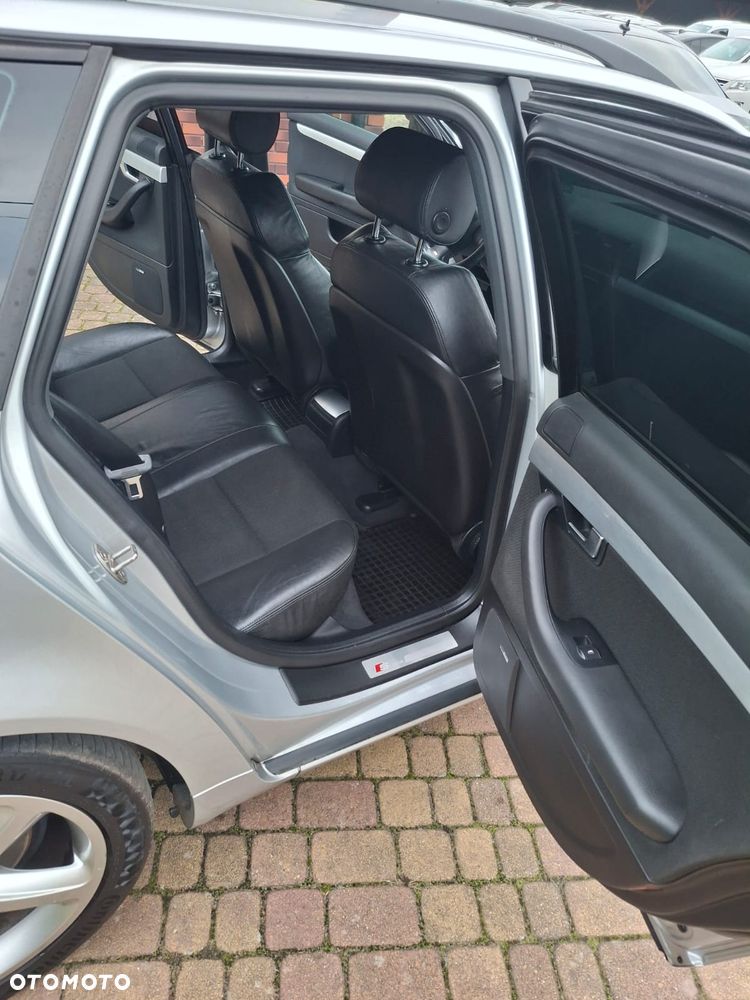 Audi A4 Avant 2.0 T FSI - 15