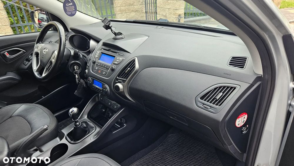 Hyundai ix35 1.6 2WD Fifa World Cup Edition - 11