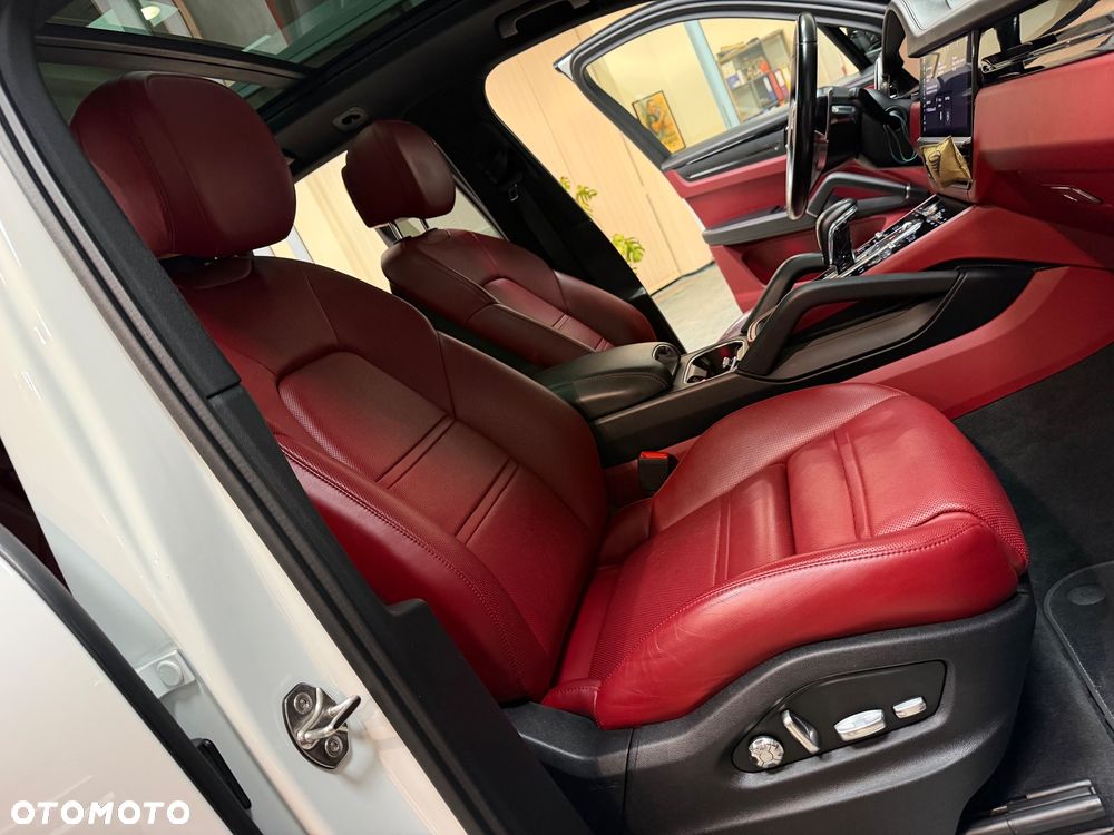 Porsche Cayenne Platinum Edition - 29