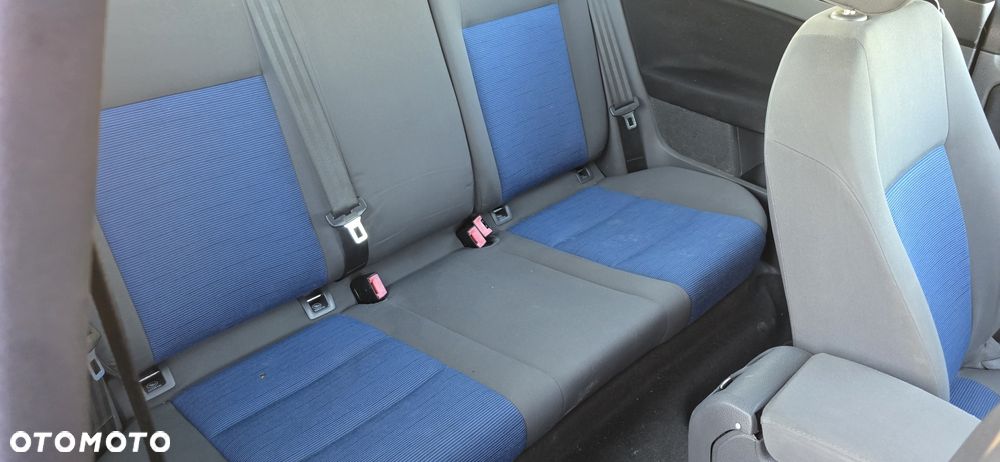 Volkswagen Golf - 8