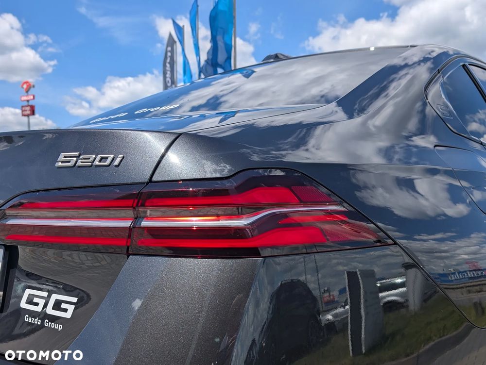 BMW Seria 5 - 10