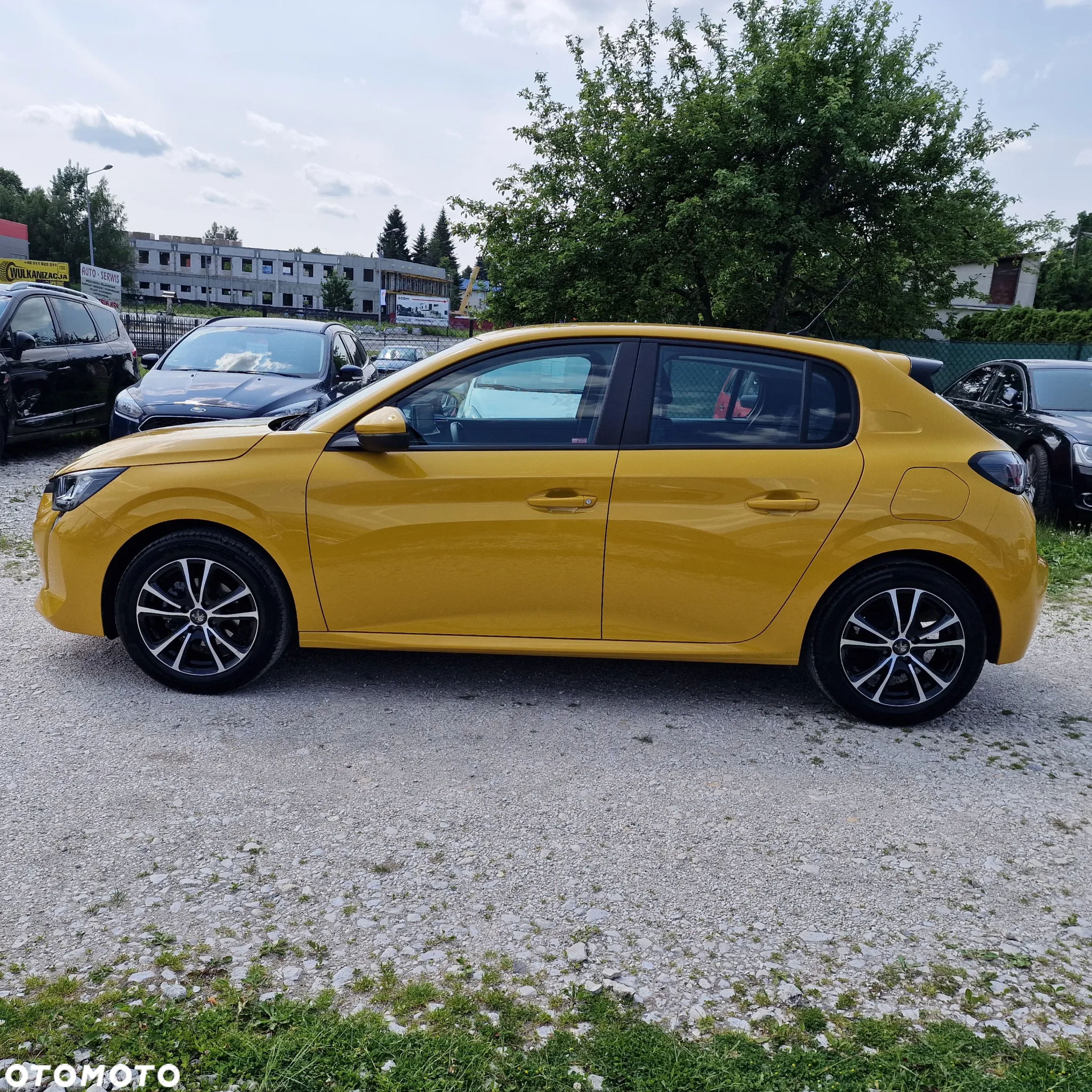 Peugeot 208 1.2 PureTech Allure S&S - 2