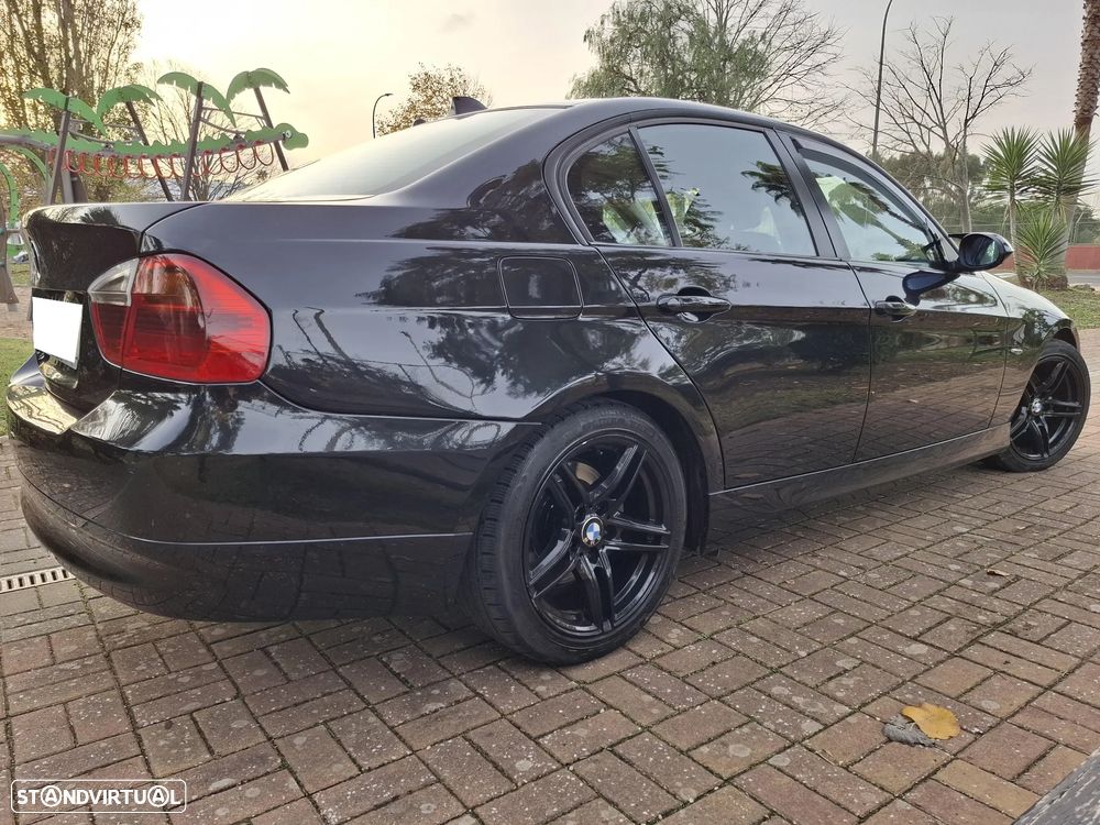 BMW 320 dA Exclusive - 4